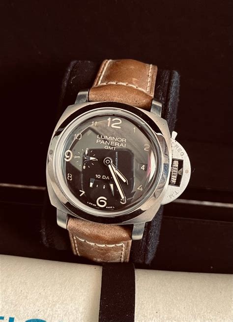 panerai luminous